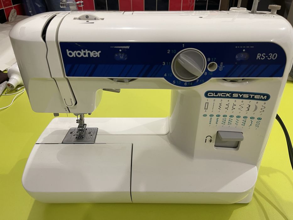 Швейна машинка Brother RS-30