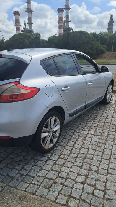 Automóvel Renault Megane sport. Motor com 120 mil km. Embraiagem nova. Estado geral excelente