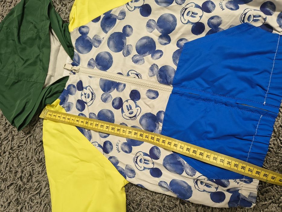 Дитяча курточка весняна вітровка фірми Zara 92