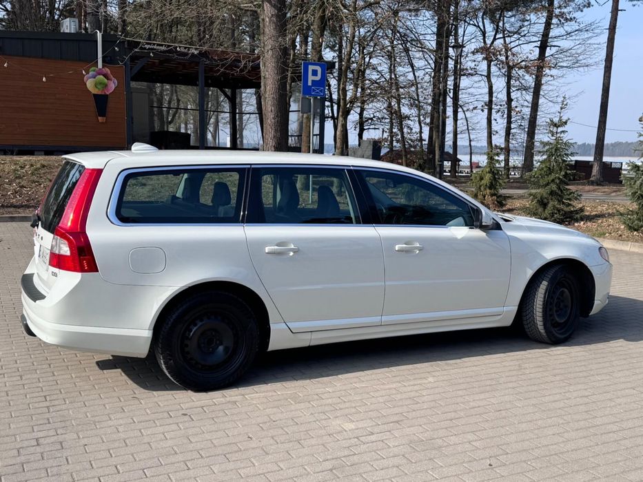 Volvo V70 D3 Automat, Webasto, Hak