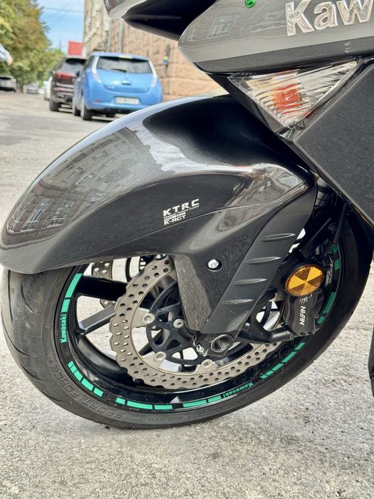Kawasaki GTR 1400 2016 (Restomod)