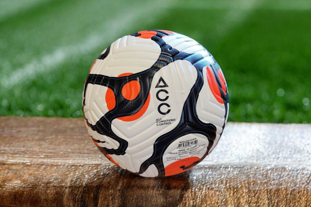 Футбольний м'яч Nike Premier League, термошов, розмір 5