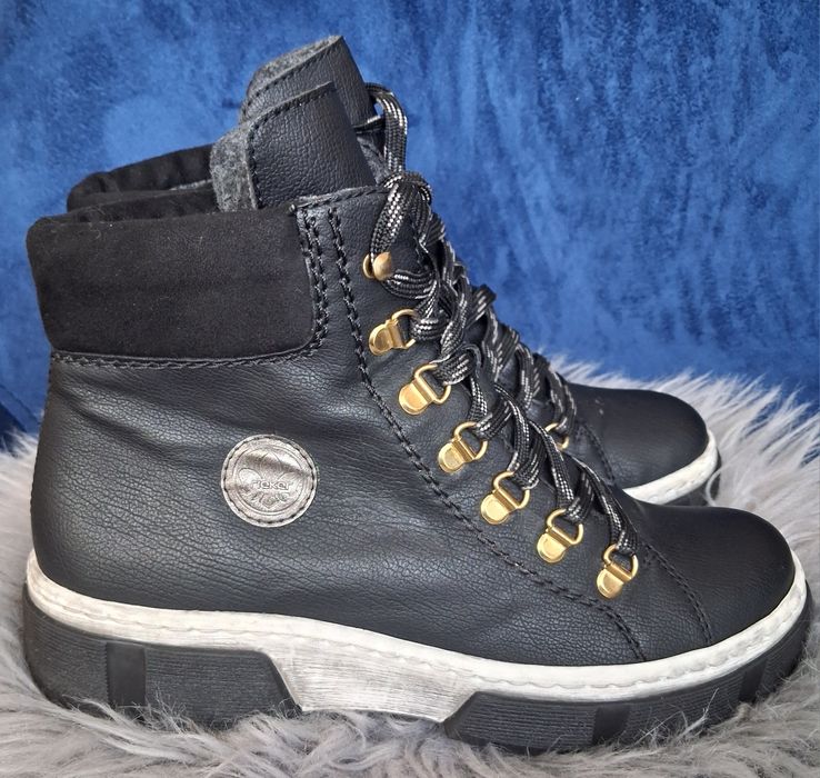 Zimowe buty Rieker