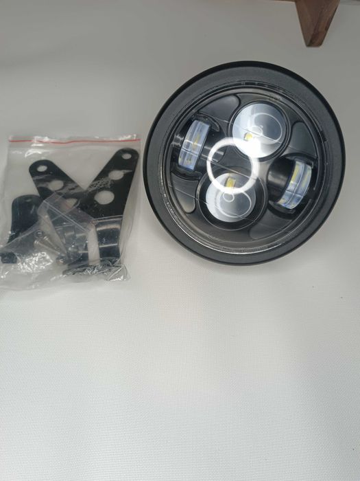 Lampa reflektor speracz LED do ciągnika, motocykla, quada, roweru
