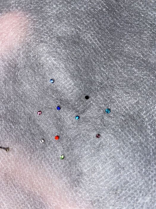 Piercings nariz brilhantes pequenos