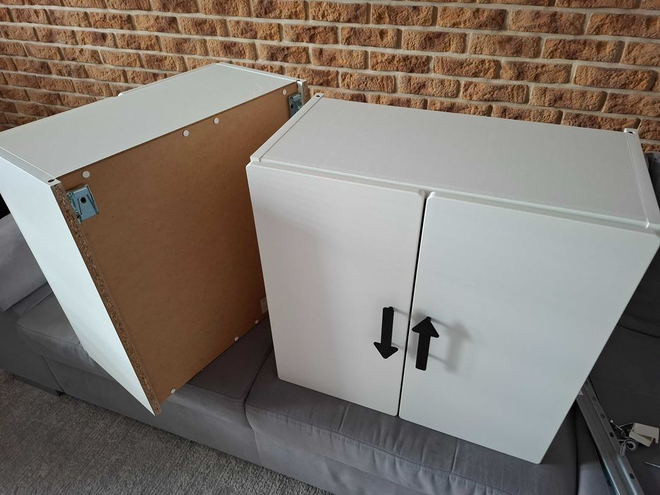 2x biała szafka ścienna Ikea