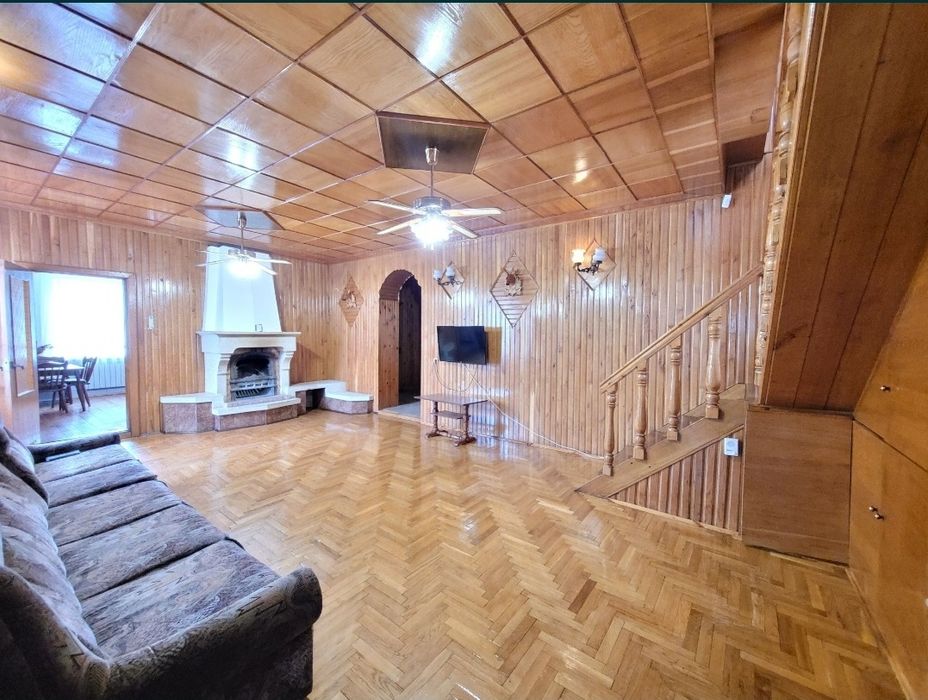 Липинський масив!Об'їзна! Північний ринок поруч! 2п,185м,11сот! 175000