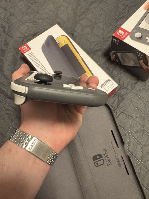 Nintebdo switch lite