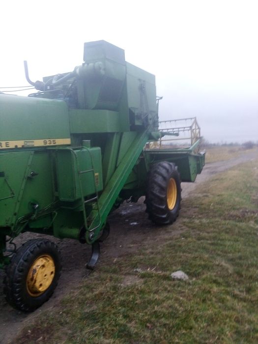 Комбайн джон дір 935