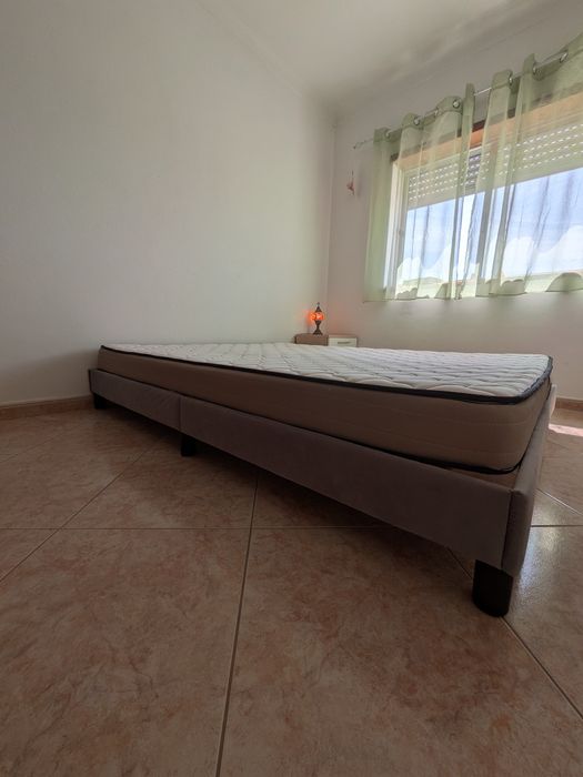 Cama de casal + colchao 160*200