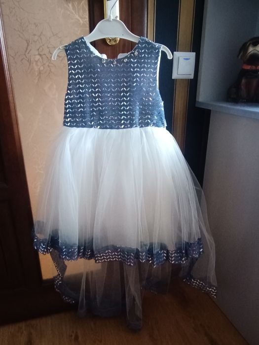 Сукня для дівчинки