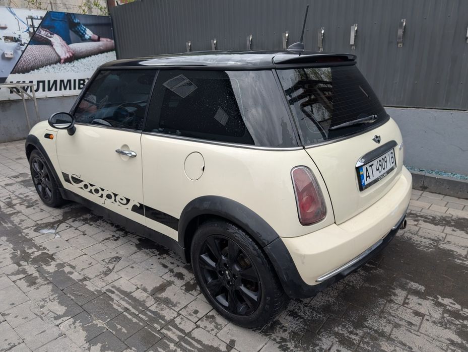 MINI Cooper 2004