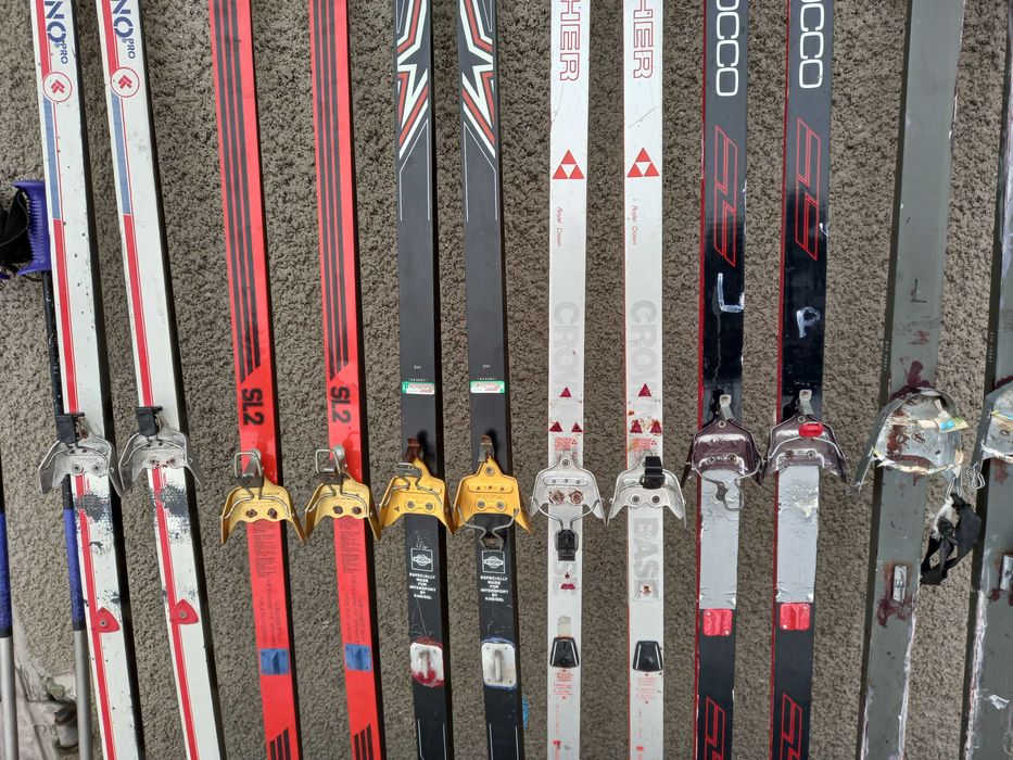 Narty biegowe buty kijki