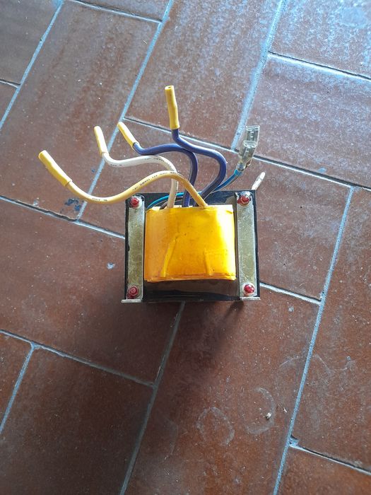 Multi-voltage Transformer64740122432386121