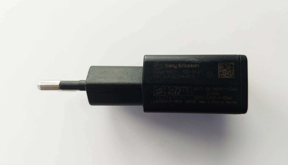 Carregador original USB Sony Ericsson Greenheart EP800