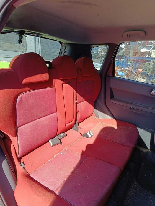 Mitsubishi Colt 1.5 de 2004 - Peças Usadas