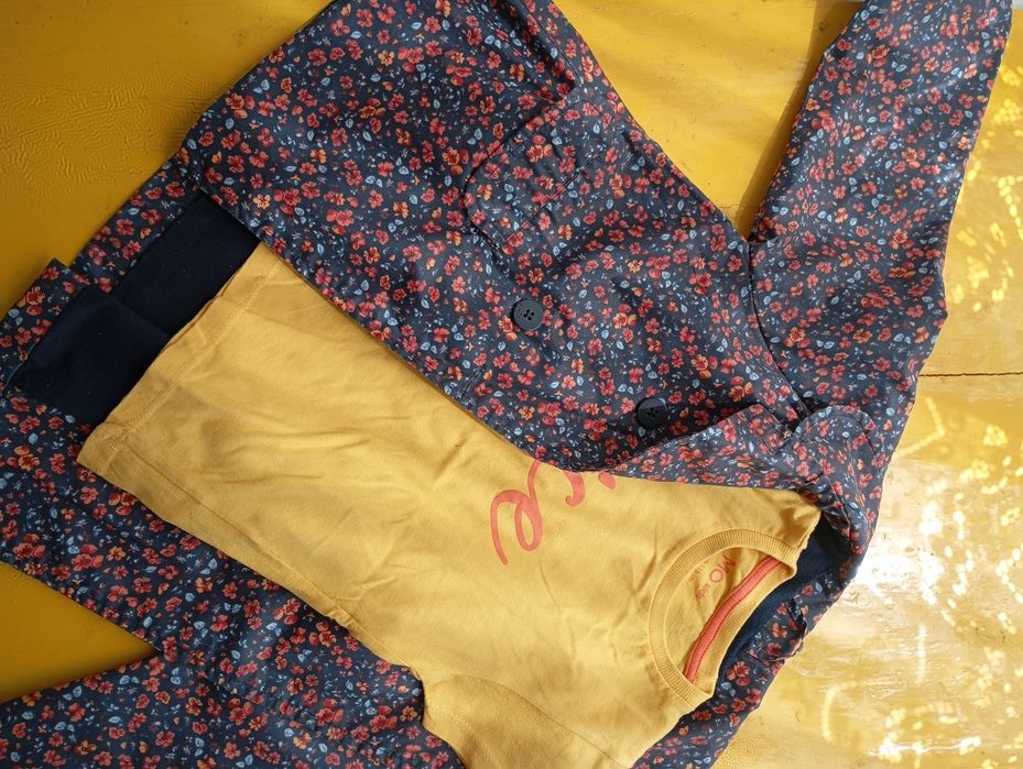 Conjunto parka e t-shirt 5/6 anos