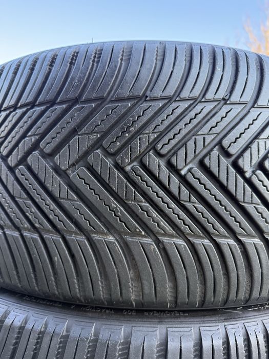 235/35/19 Hankook Kinergy 4S2