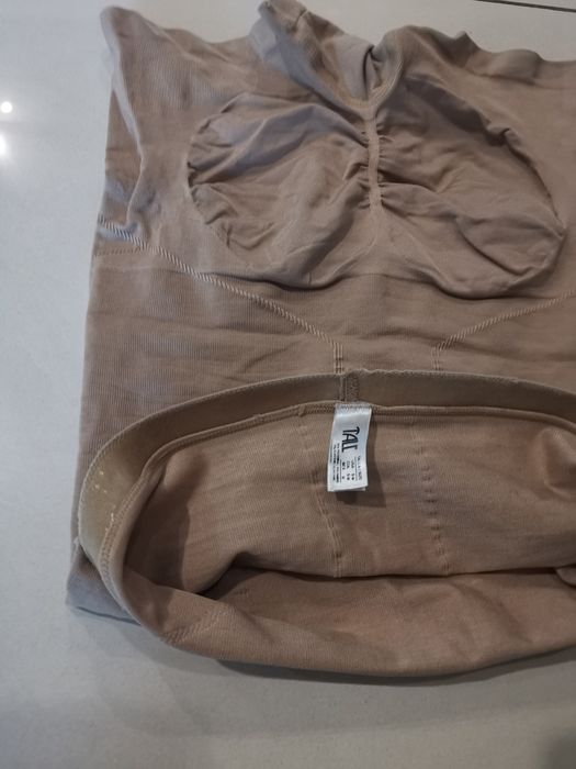 Cinta alta mulher como nova com elástico no acabamento tamanho S M