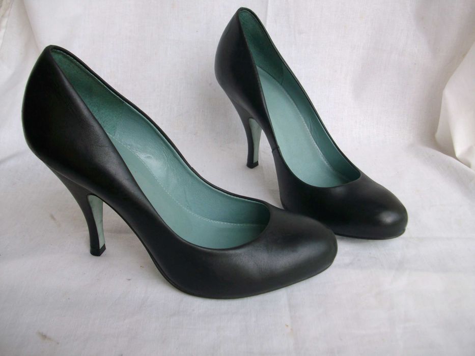 KG & Kurt Geiger skórzane szpilki platforma 40