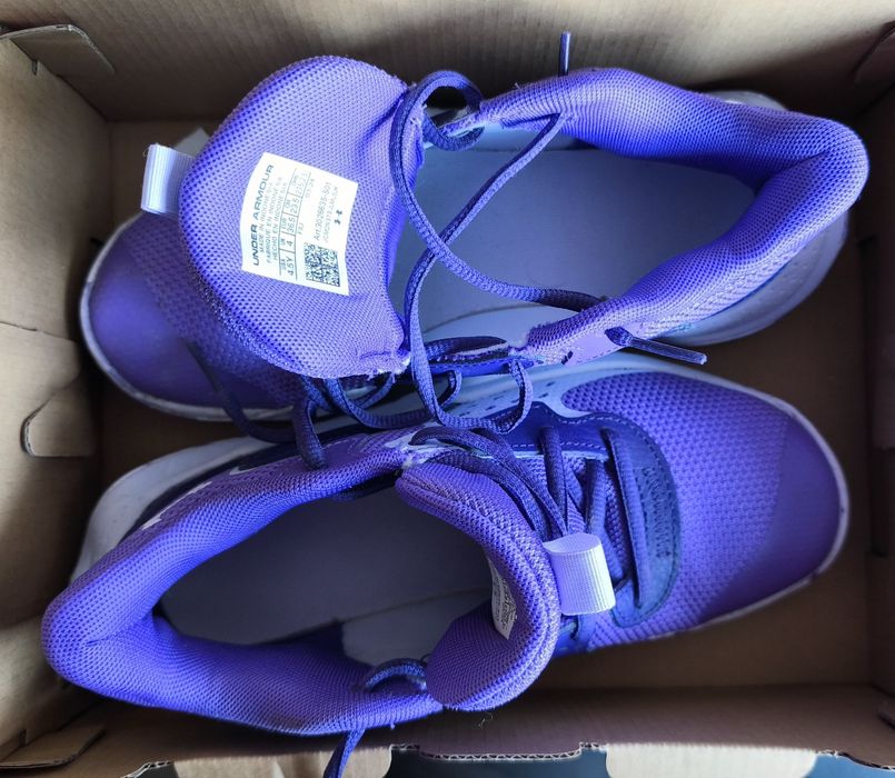 Buty dziecięce do koszykówki Under Armour 36 23.5cm 235mm