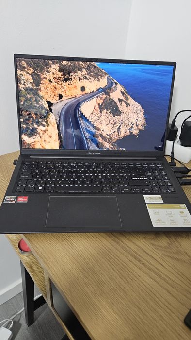 ASUS Vivobook 15X OLED | Ryzen 7 7730U | 16GB RAM | 512GB SSD | Como Novo
