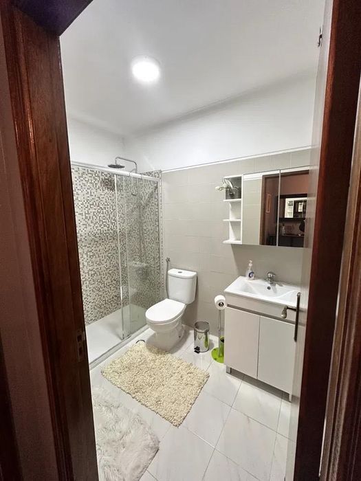 T1 MOBILADO E EQUIPADO | 107 m² | GARAGEM | A/C | 950€