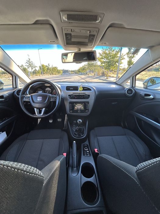 Seat Leon 1.6 tdi — photo 2