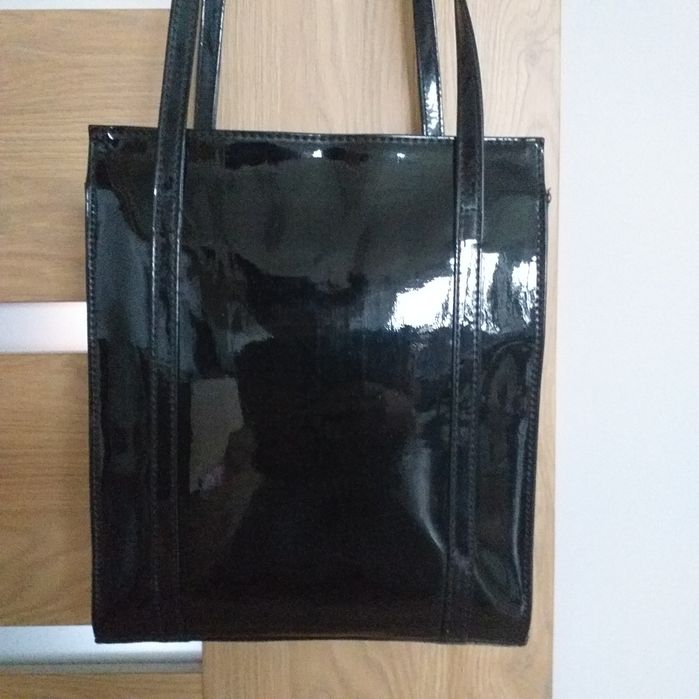 Coccinelle oryginalna skóra naturalna lakierowana skórzana torebka shopper czarna