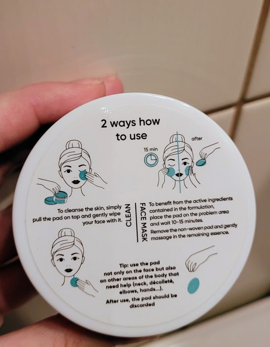 Erne płatki nasączone z kwasem azelainowym do twarzy