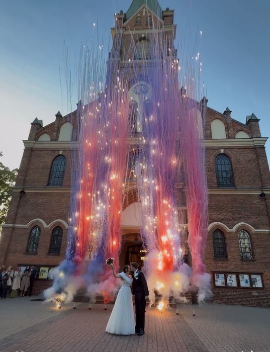 Wideobudka360,kolorowy dym,wiatraki iskier,ścianki,napis love,fontanny