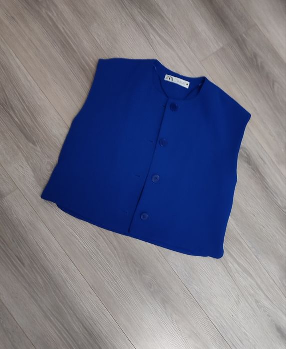 Жилетка безрукавка вкорочена Zara