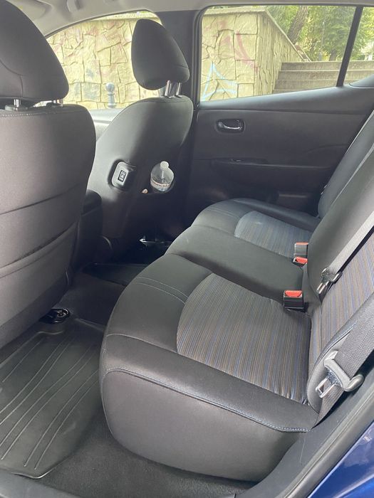 Продам Nissan Leaf 2018