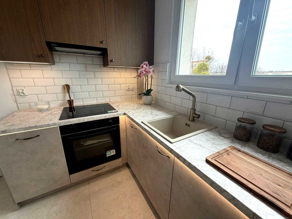 Wyżyny 2 pokoje po generalnym remoncie 43m2 Balkon