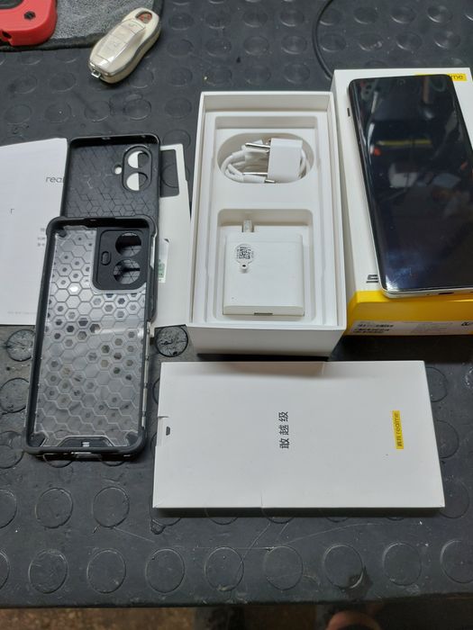 Realme 10 Pro Plus (128/8+8Gb, 6,7 super amoled)