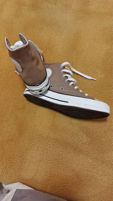 Tenis all stars chucky pele Marron