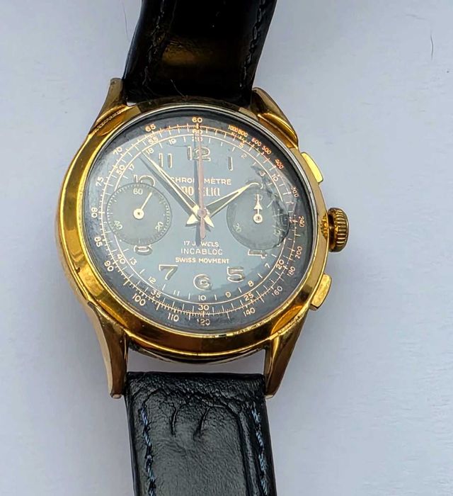Vintage Novelia Chronomètre | Black Gilt Dial | Fancy Lugs | 1950s