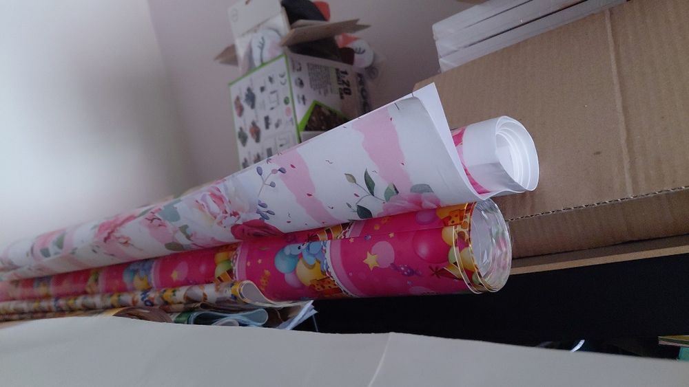 Ящик товарів для свята