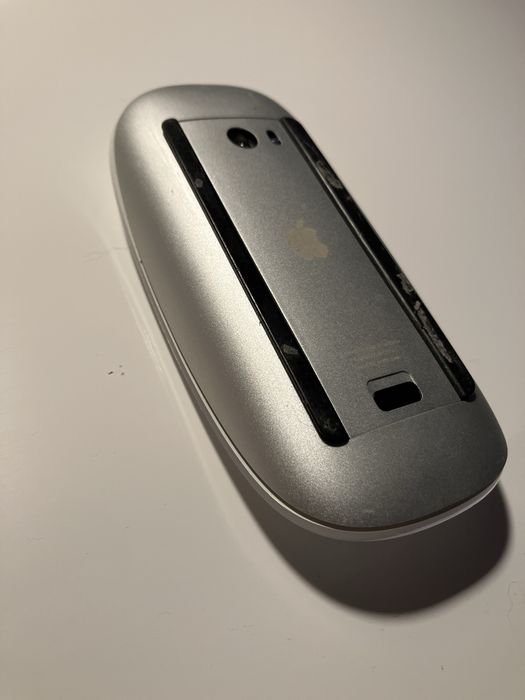 Rato Apple Magic Mousse versao pilhas