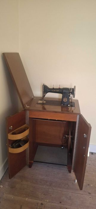Maquina de costura Singer