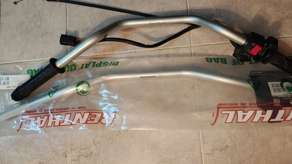 Ducati 996R Centralina 996 998 ST4S e outras peças