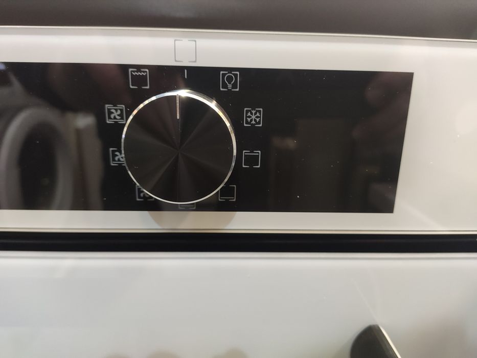 Комплект номер 2 газовая поверхность+электрический шкаф белый Турция