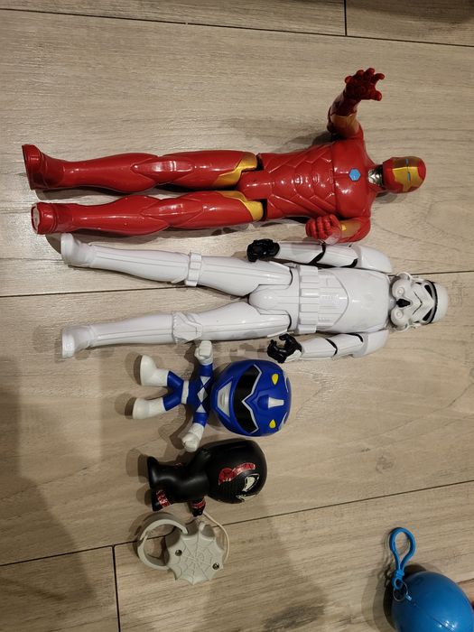 іграшки-трансформери у вигляді цифр, робот,мегатрон,трансформери.