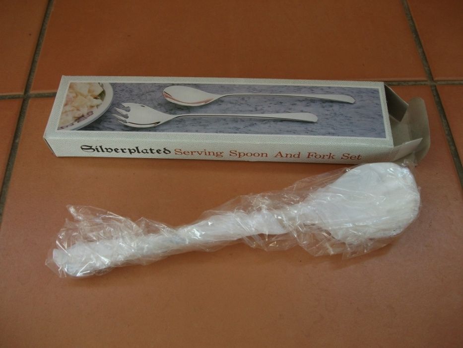 Utensílios em casquinha de prata (em caixa) desde64751441769346122