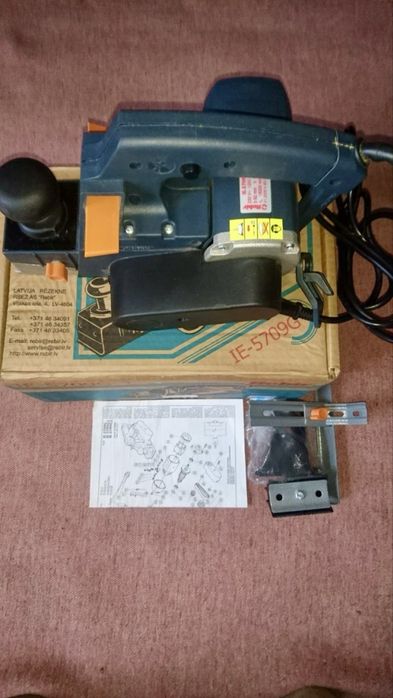 Електрорубанок Rebir IE-5709G Новий