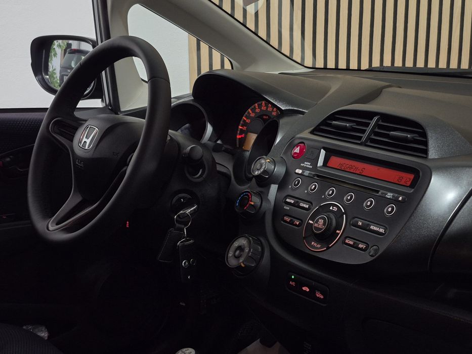 Honda Jazz 1.2 i-VTEC - 2013 | GARANTIA | NACIONAL