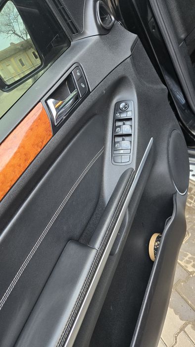 Mercedes-Benz GL-Class