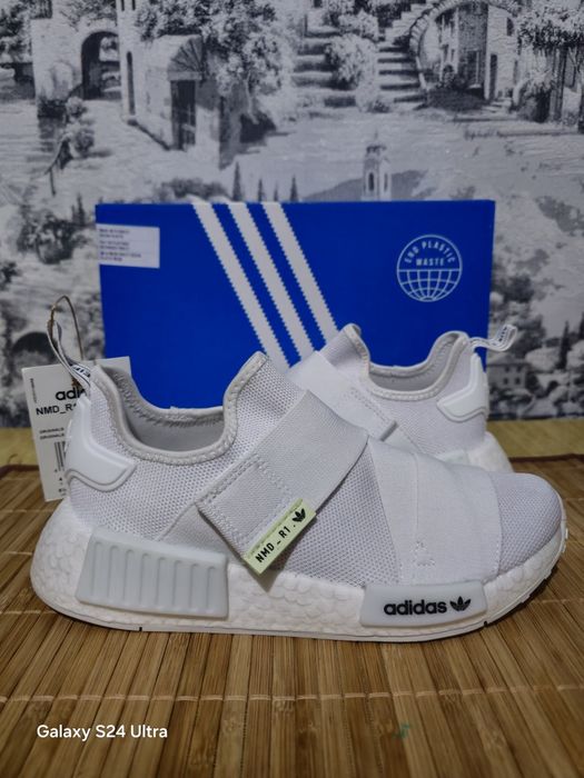 Оригінальні кросівки Adidas