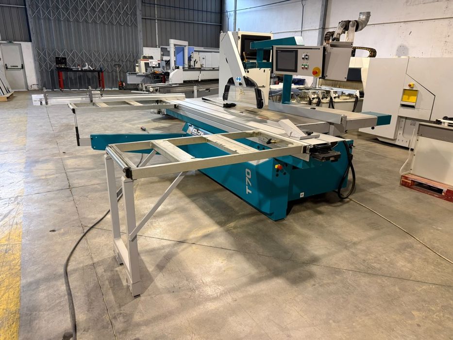 Esquadrejadora Martin T70