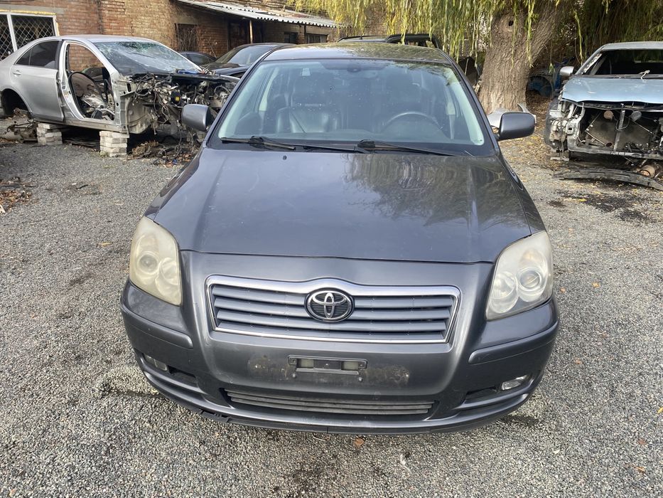 Кришка багажника Тойота Авенсіс Toyota avensis T25 2.2 d4d розборка